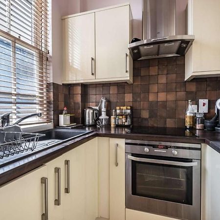 Pinewood Cottage Watford  Buitenkant foto