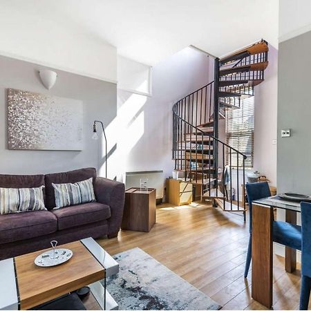 Pinewood Cottage Watford  Buitenkant foto