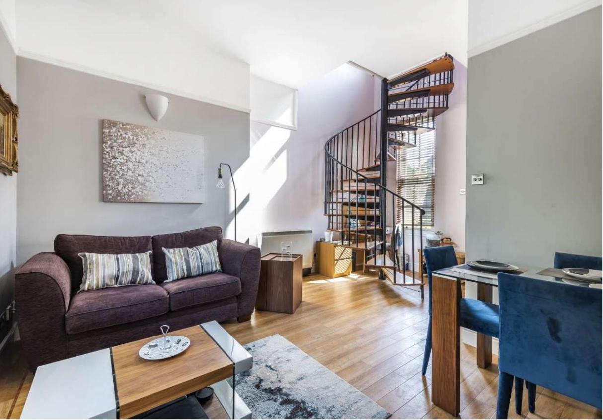 Pinewood Cottage Watford  Buitenkant foto